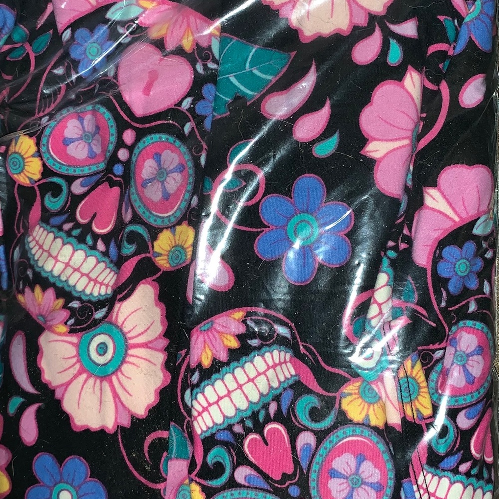 LuLaRoe TC2 Sugar Skulls New